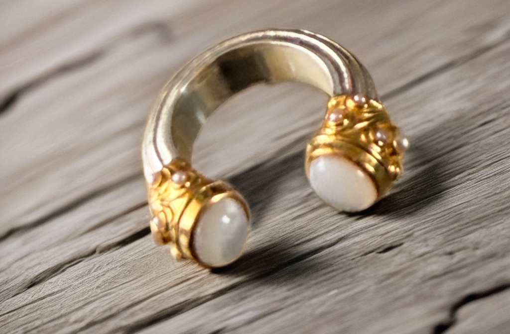 Mother of Pearl Cushion Ring