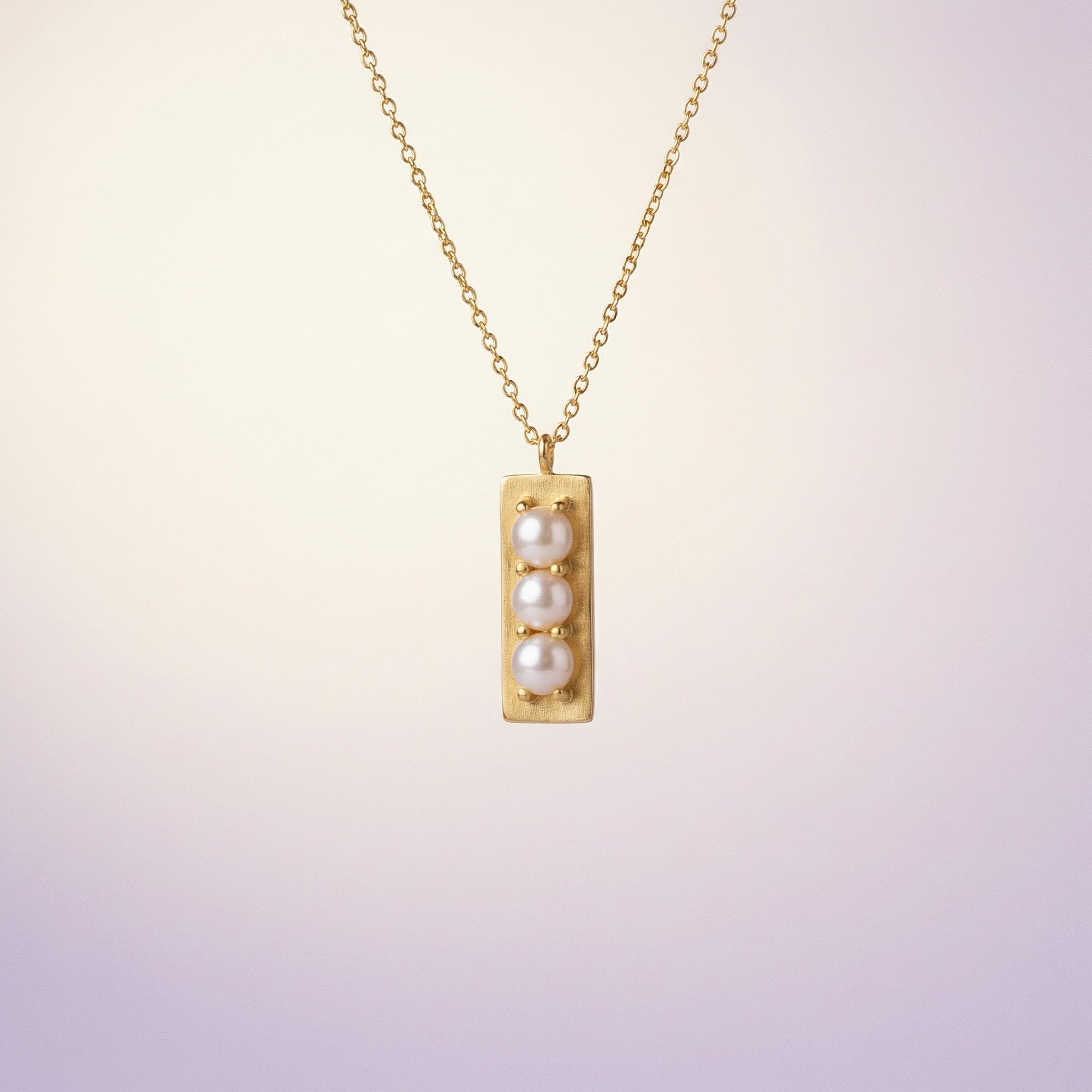 Elara Pearl Pendant